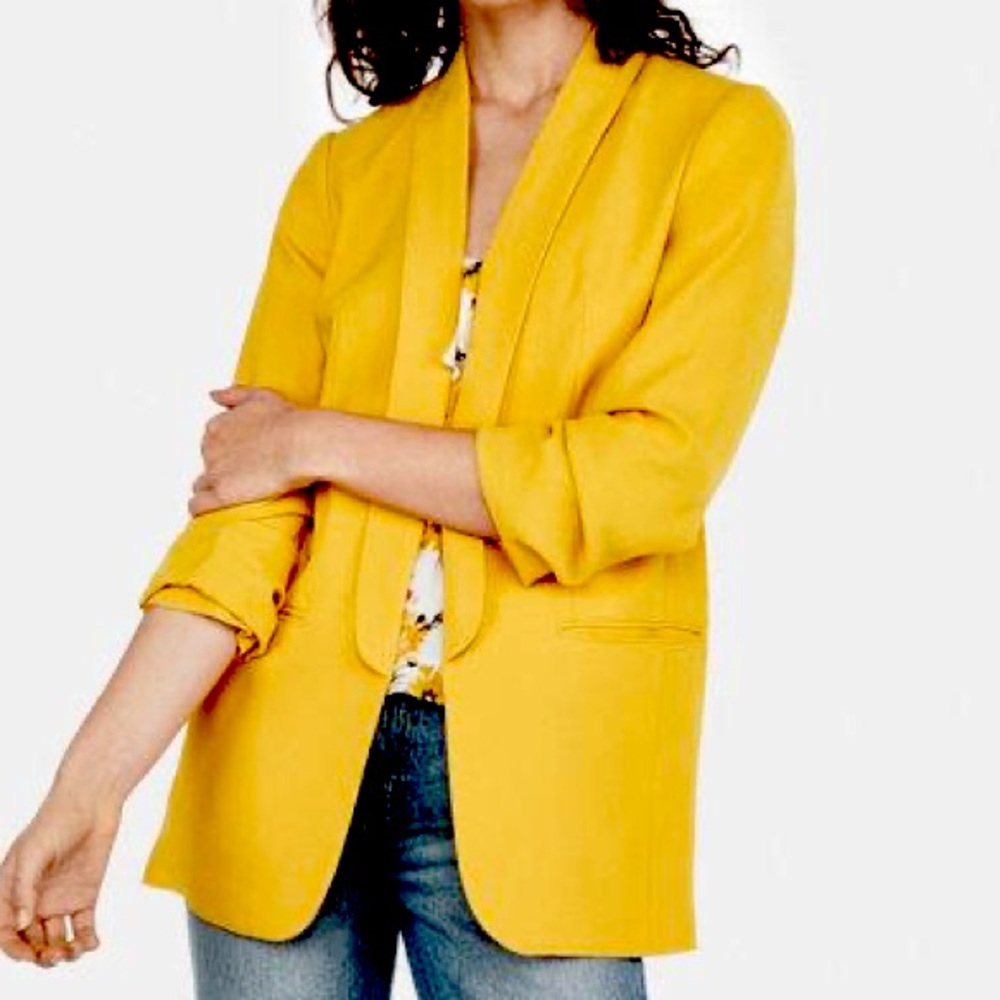 Express ruche sleeve boyfriend blazer
